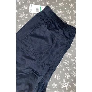 Nine West Black Joggers, Size Large, Never Worn Brand New With Tag.